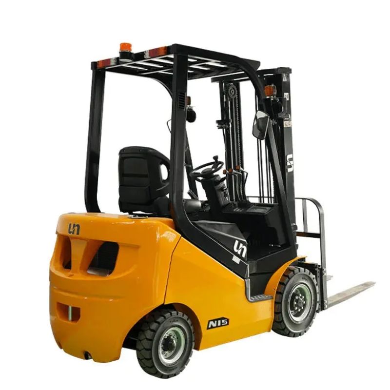 UN Forklift 1.5T Diesel Traditional Industrial Forklift